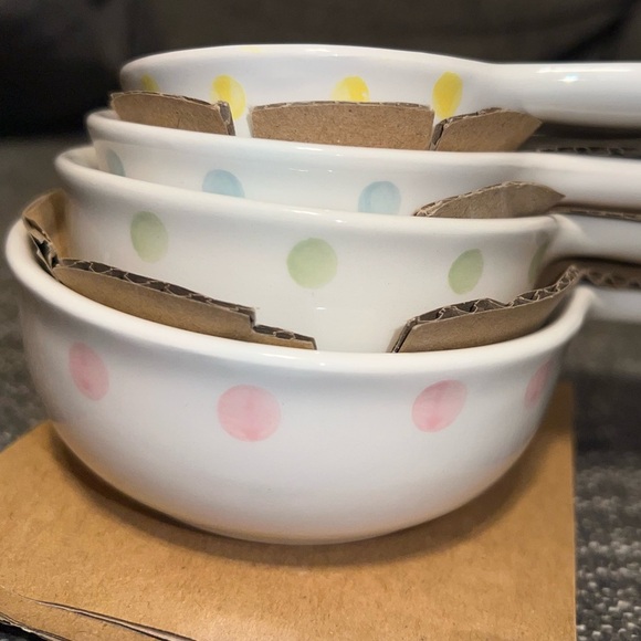 NWT Bunny Hop Measuring Cups - Picture 2 of 7